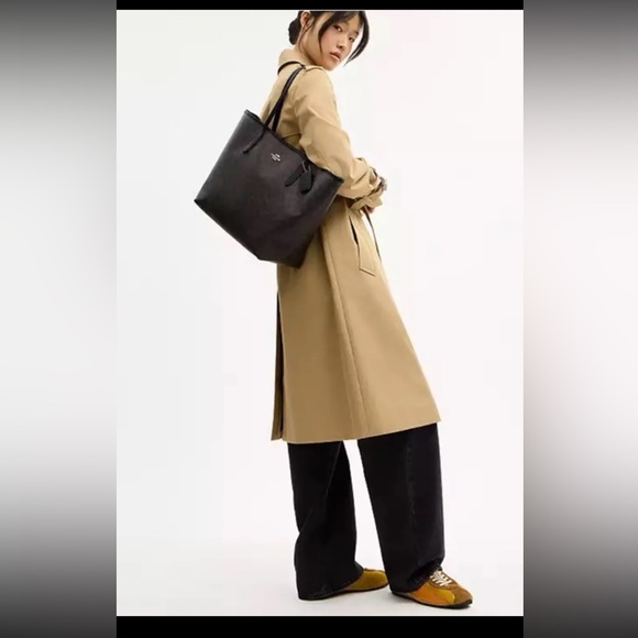 Coach Zip Top Tote Bag In Signature Canvas Black/Walnut/Gold 
Style code -F34603 - Picture 3 of 14